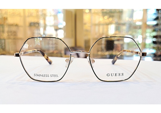 Guess GU 8275 033